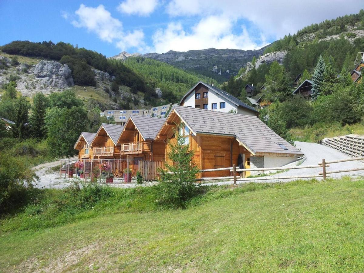 Chalet 6 Pers Avec Spa, Terrasse Plein Sud A Saint-Michel-De-Chaillol - Fr-1-393-22 外观 照片
